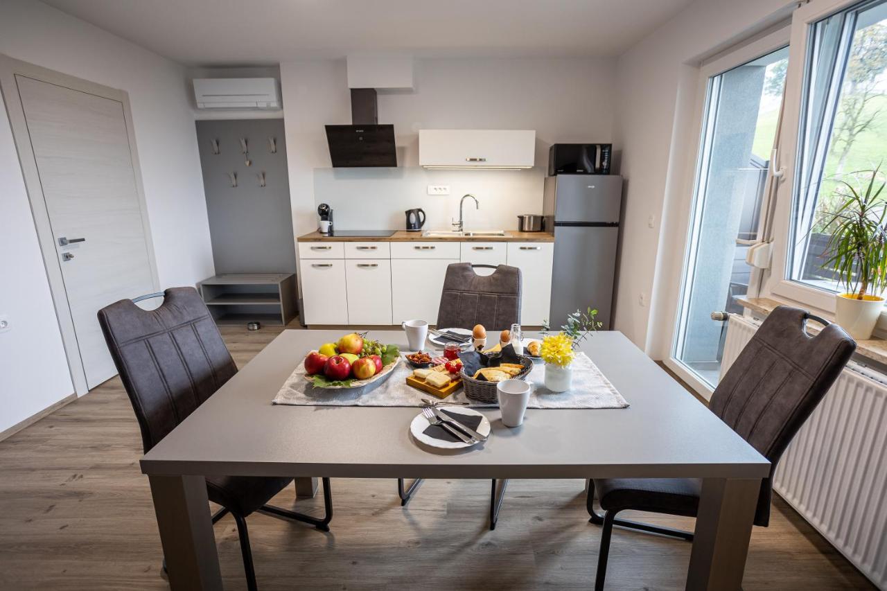 Apartmaji Pr Smolet Škofja Loka Exterior foto
